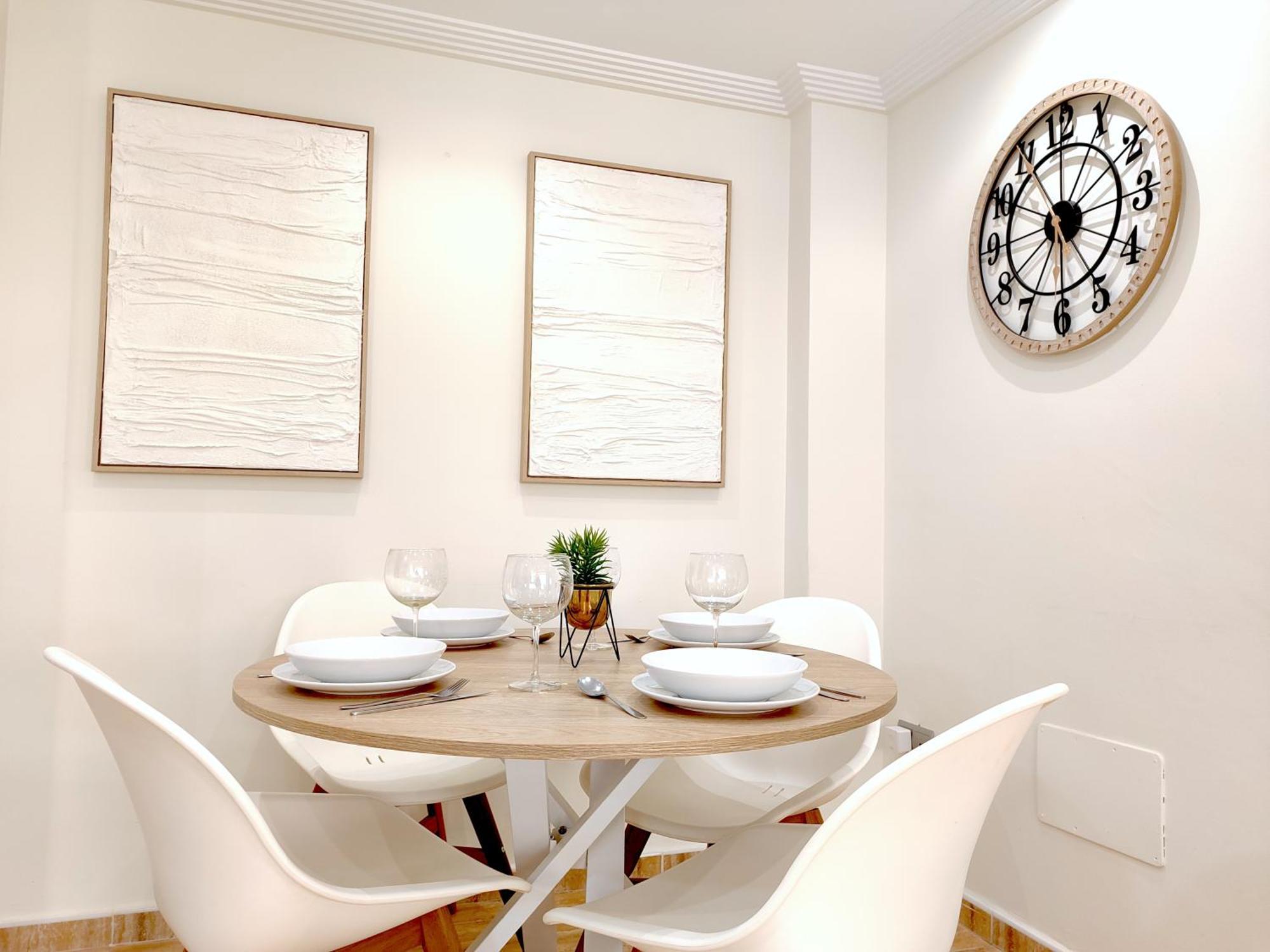 D4: Design & Relax In The City مالقة المظهر الخارجي الصورة