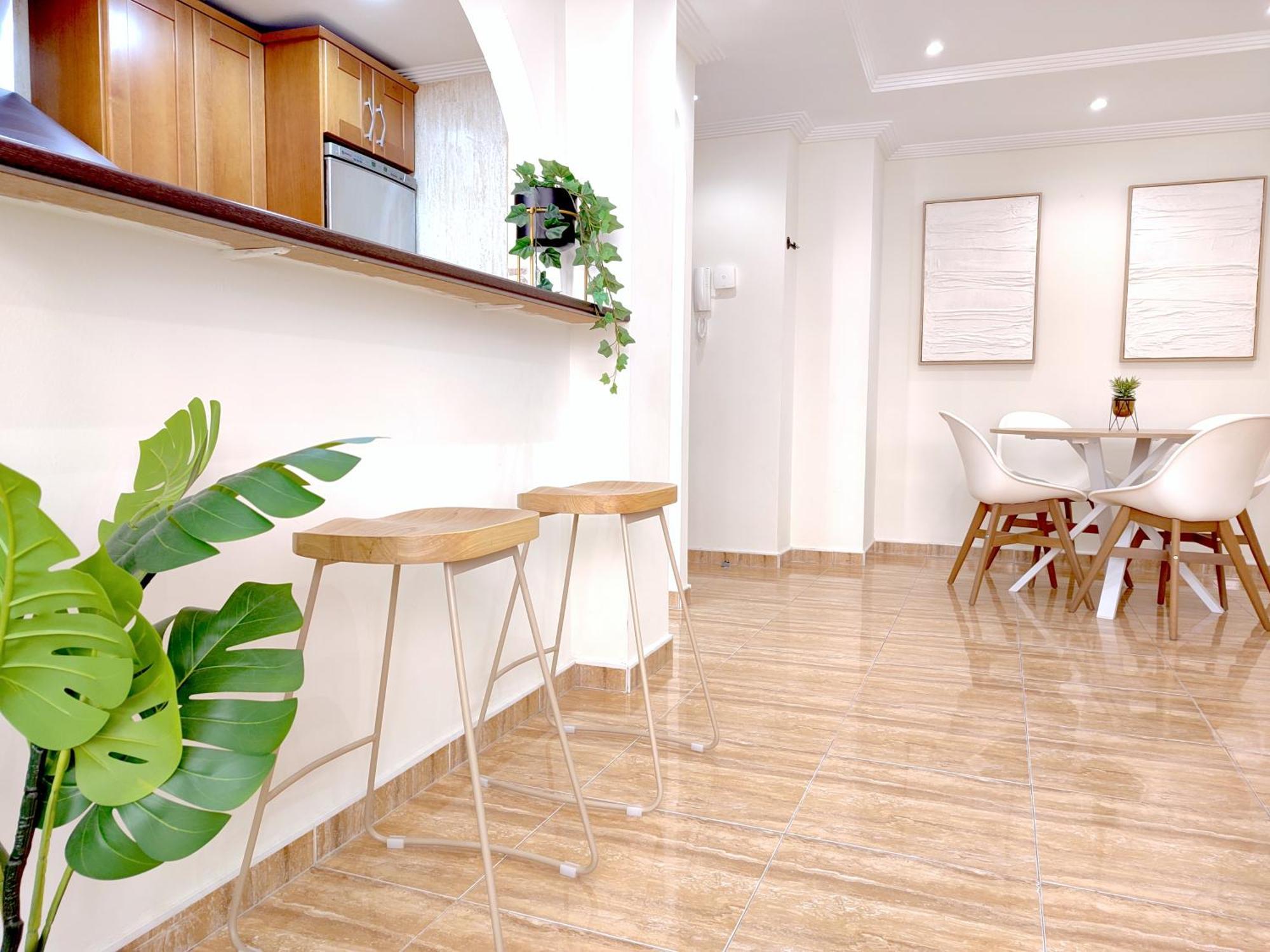 D4: Design & Relax In The City مالقة المظهر الخارجي الصورة