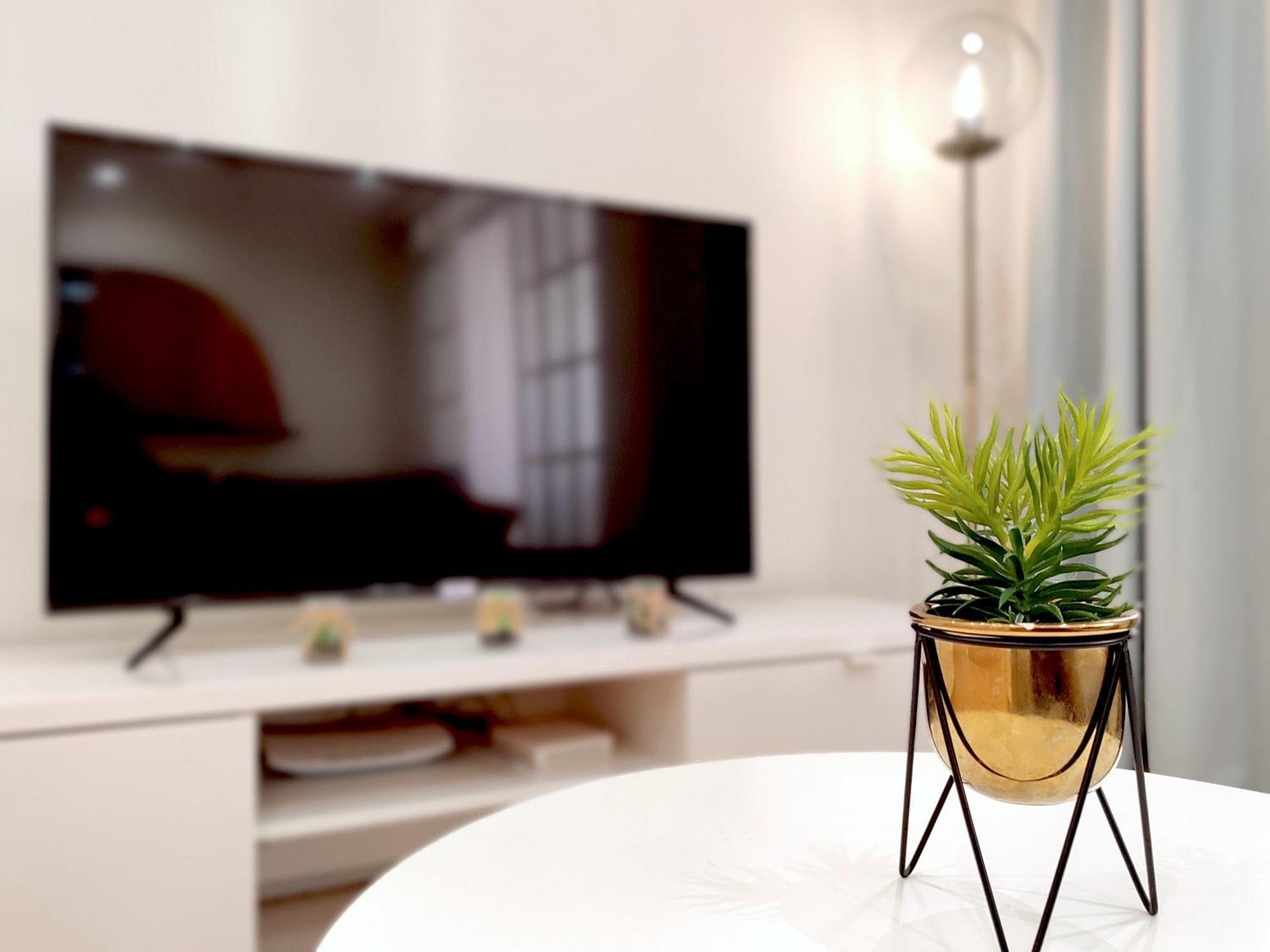 D4: Design & Relax In The City مالقة المظهر الخارجي الصورة